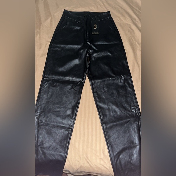 FOR SALE BRAND NEW SEXY LEATHER PANTS - Picture 5 of 5